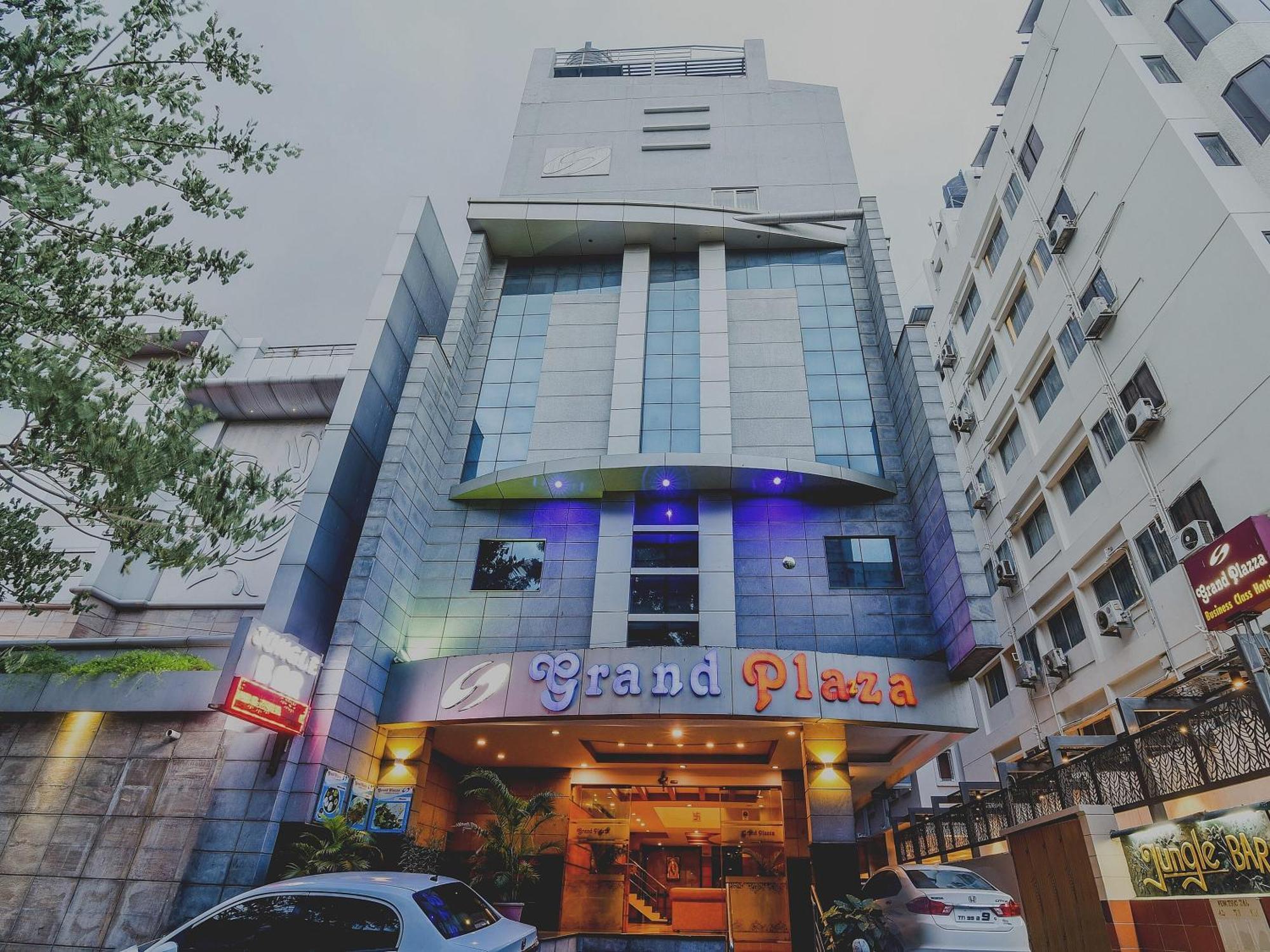 캐피탈 O 37664 호텔 그랜드 플라자 코임바토르 외부 사진